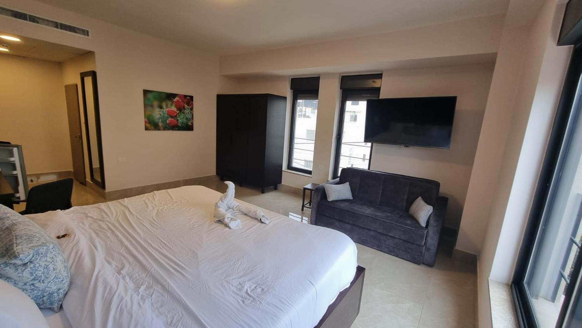 Mizirawi Historic Hotel Ramallah Bagian luar foto